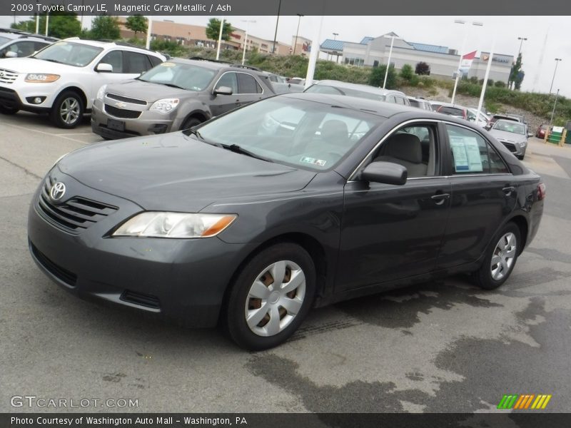 Magnetic Gray Metallic / Ash 2009 Toyota Camry LE