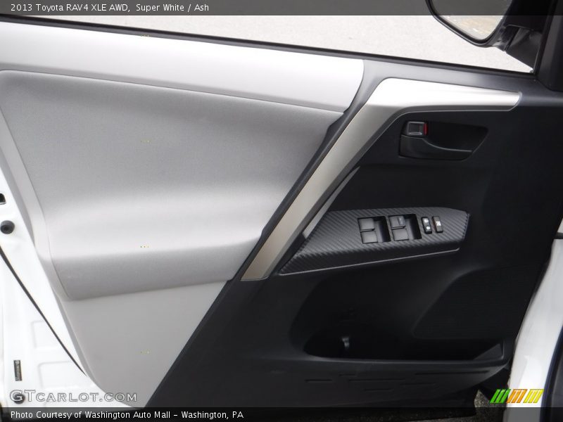 Super White / Ash 2013 Toyota RAV4 XLE AWD