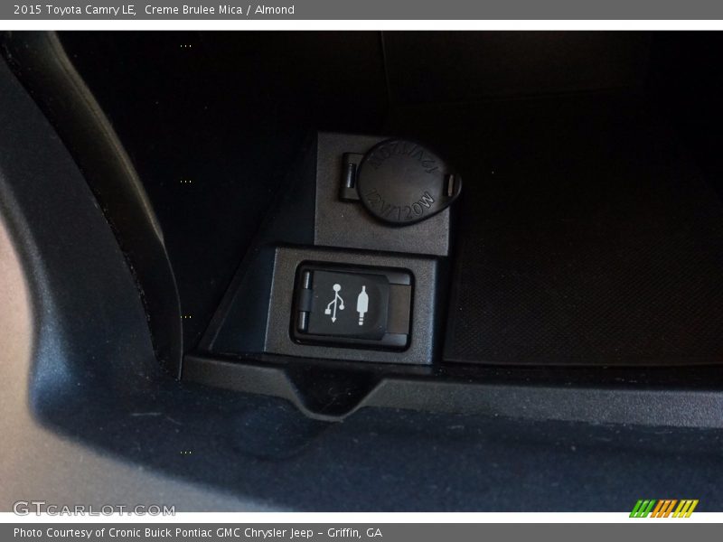Creme Brulee Mica / Almond 2015 Toyota Camry LE