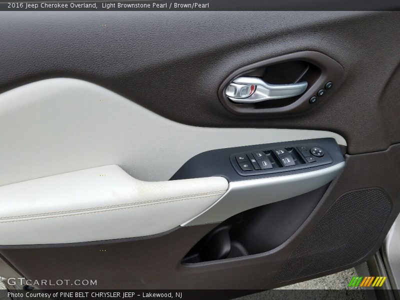 Light Brownstone Pearl / Brown/Pearl 2016 Jeep Cherokee Overland