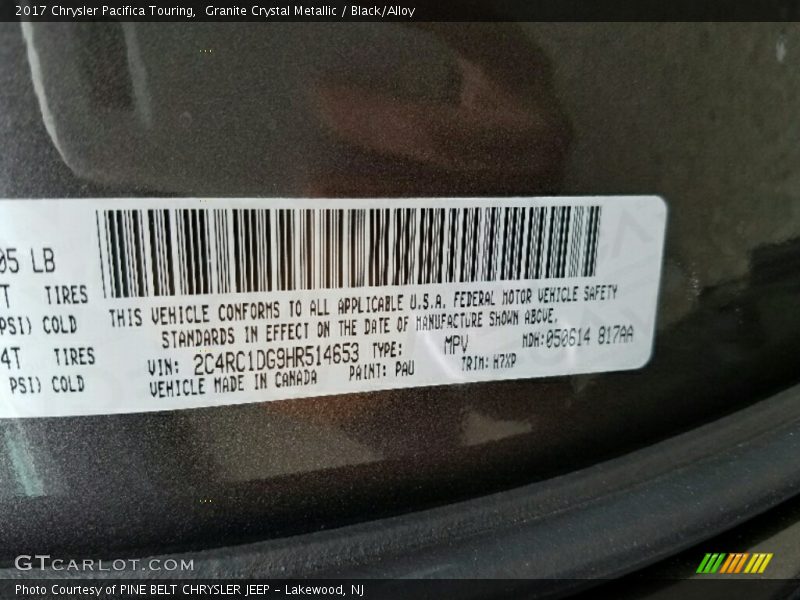 Granite Crystal Metallic / Black/Alloy 2017 Chrysler Pacifica Touring