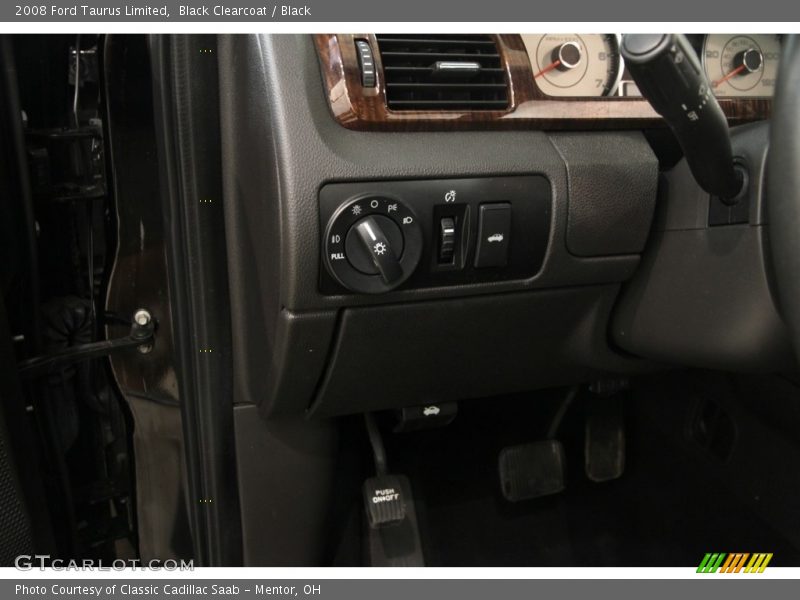 Black Clearcoat / Black 2008 Ford Taurus Limited