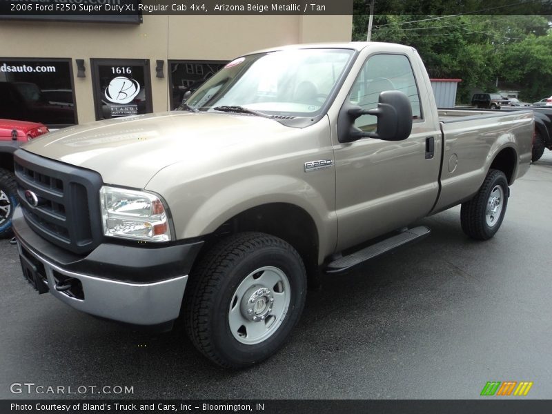 Arizona Beige Metallic / Tan 2006 Ford F250 Super Duty XL Regular Cab 4x4