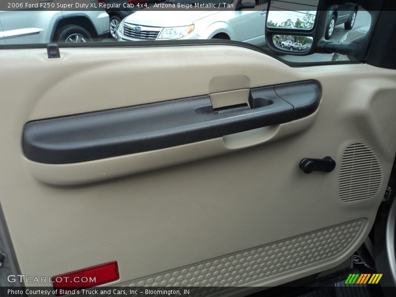 Arizona Beige Metallic / Tan 2006 Ford F250 Super Duty XL Regular Cab 4x4