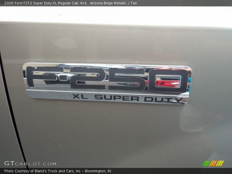Arizona Beige Metallic / Tan 2006 Ford F250 Super Duty XL Regular Cab 4x4