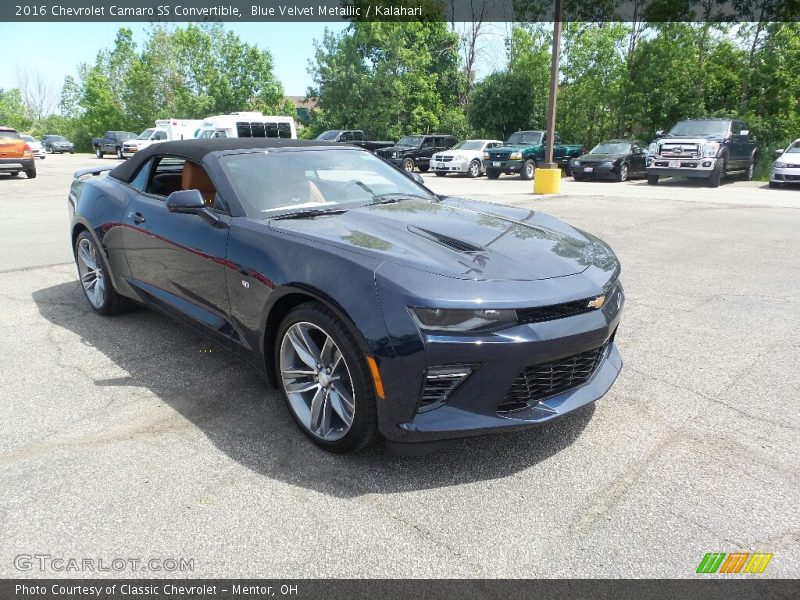 Front 3/4 View of 2016 Camaro SS Convertible
