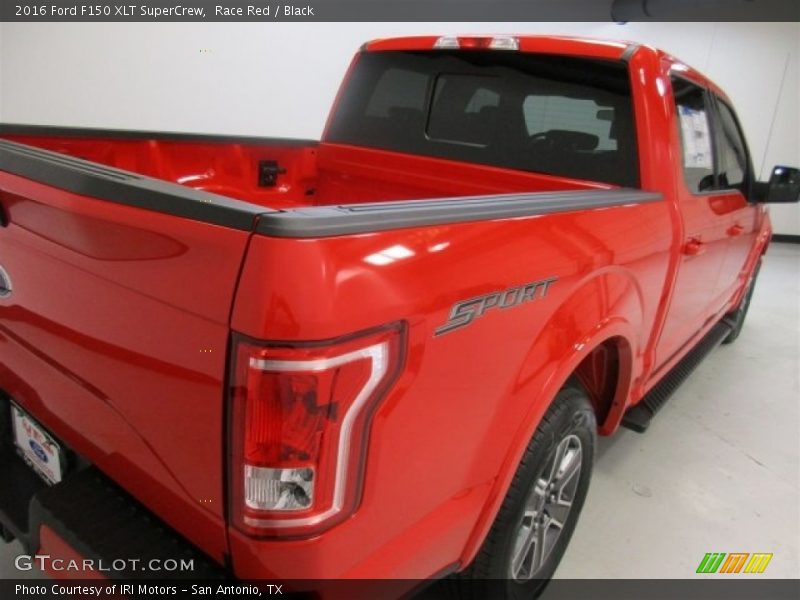 Race Red / Black 2016 Ford F150 XLT SuperCrew