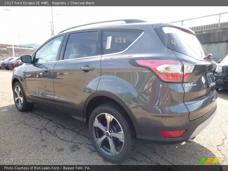 Magnetic / Charcoal Black 2017 Ford Escape SE 4WD