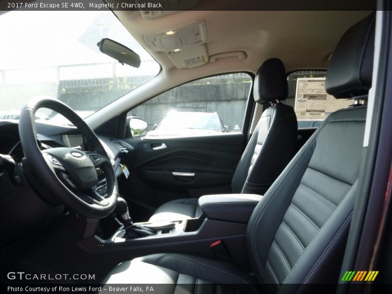 Magnetic / Charcoal Black 2017 Ford Escape SE 4WD