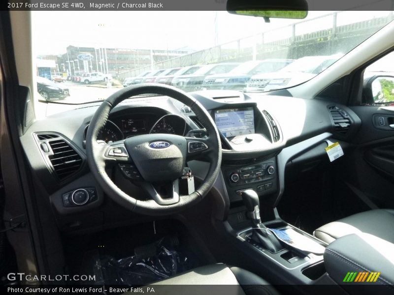 Magnetic / Charcoal Black 2017 Ford Escape SE 4WD