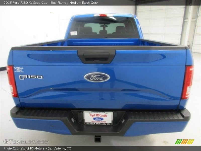 Blue Flame / Medium Earth Gray 2016 Ford F150 XL SuperCab