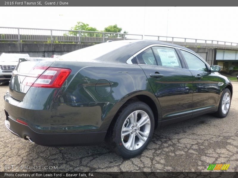 Guard / Dune 2016 Ford Taurus SE