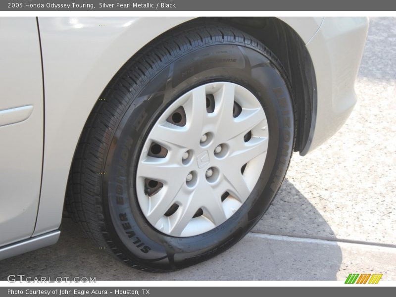 Silver Pearl Metallic / Black 2005 Honda Odyssey Touring