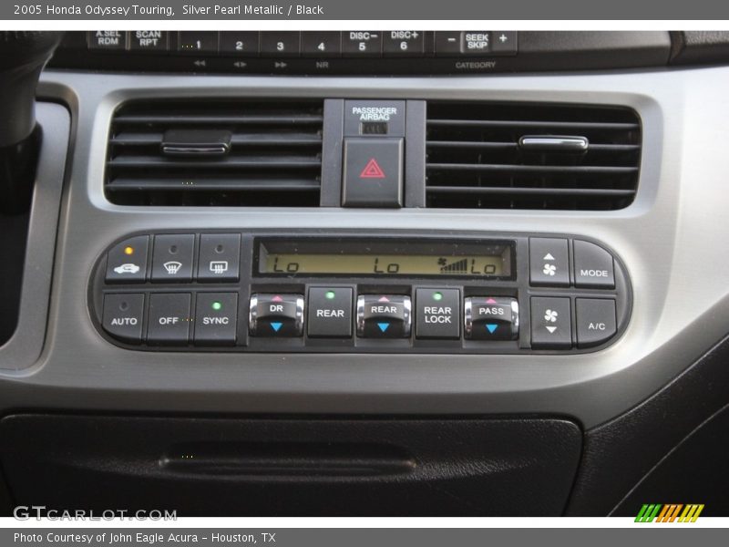 Silver Pearl Metallic / Black 2005 Honda Odyssey Touring