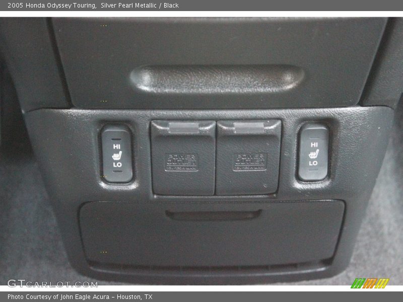 Silver Pearl Metallic / Black 2005 Honda Odyssey Touring