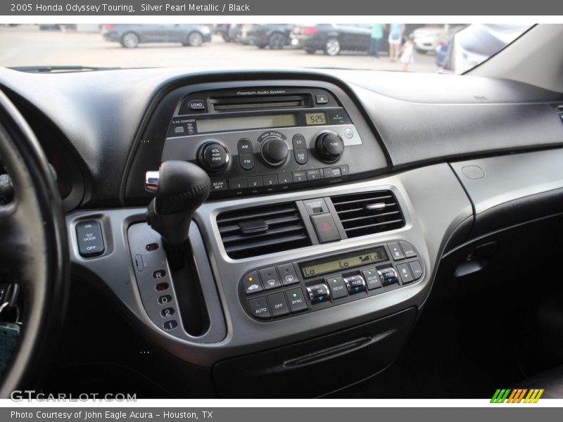 Silver Pearl Metallic / Black 2005 Honda Odyssey Touring