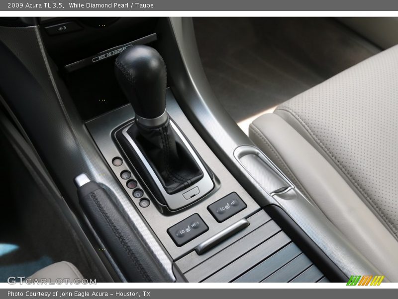 White Diamond Pearl / Taupe 2009 Acura TL 3.5