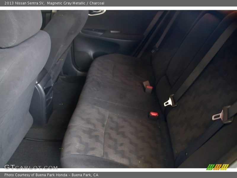 Magnetic Gray Metallic / Charcoal 2013 Nissan Sentra SV