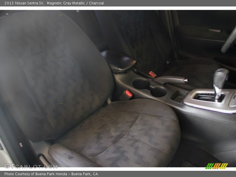 Magnetic Gray Metallic / Charcoal 2013 Nissan Sentra SV