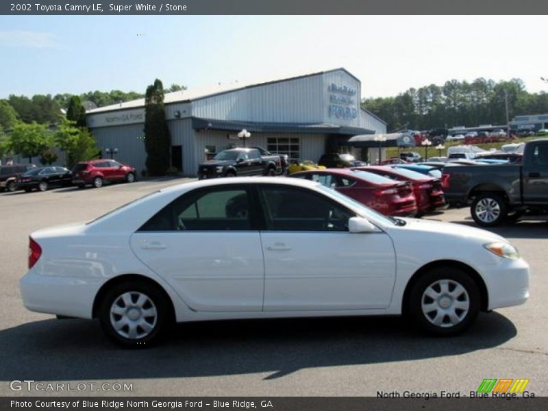 Super White / Stone 2002 Toyota Camry LE