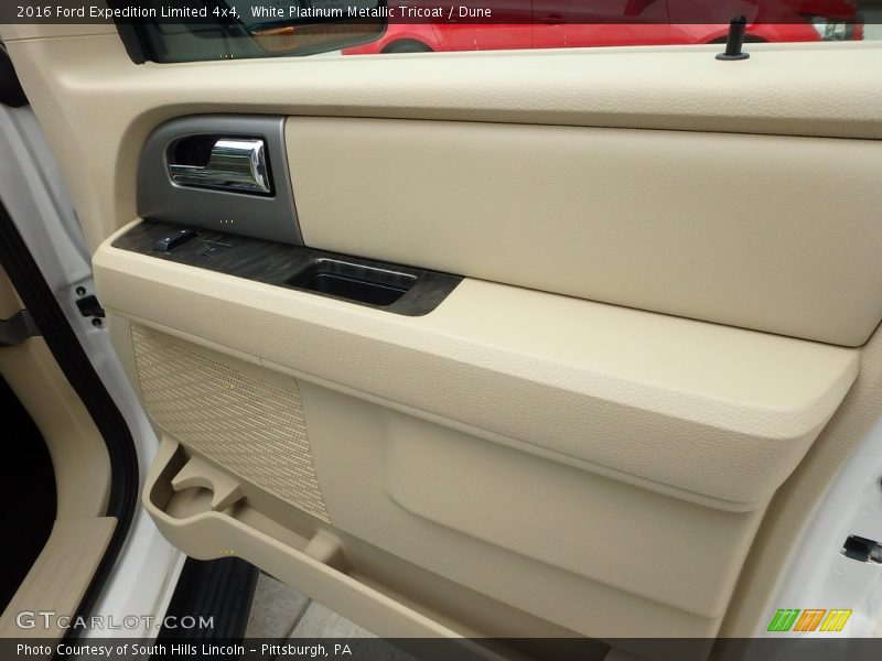 White Platinum Metallic Tricoat / Dune 2016 Ford Expedition Limited 4x4