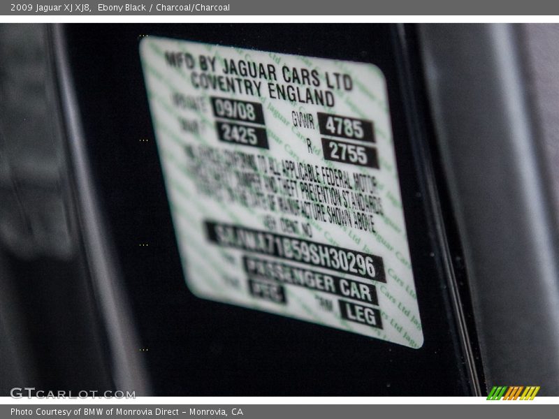 Ebony Black / Charcoal/Charcoal 2009 Jaguar XJ XJ8
