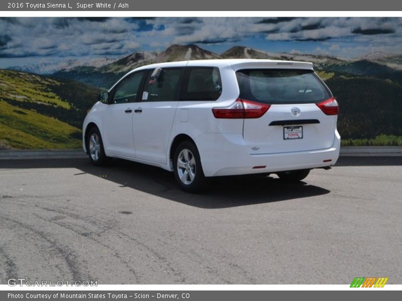 Super White / Ash 2016 Toyota Sienna L