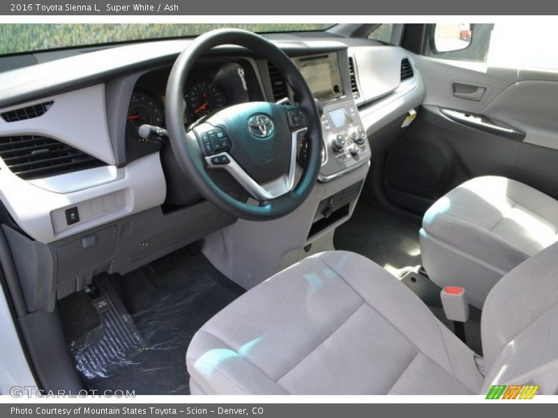 Super White / Ash 2016 Toyota Sienna L