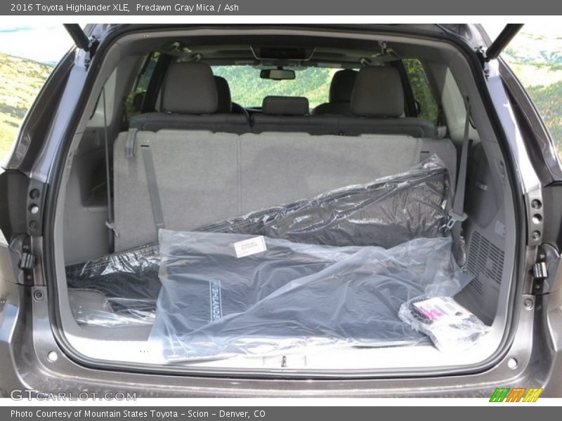 Predawn Gray Mica / Ash 2016 Toyota Highlander XLE