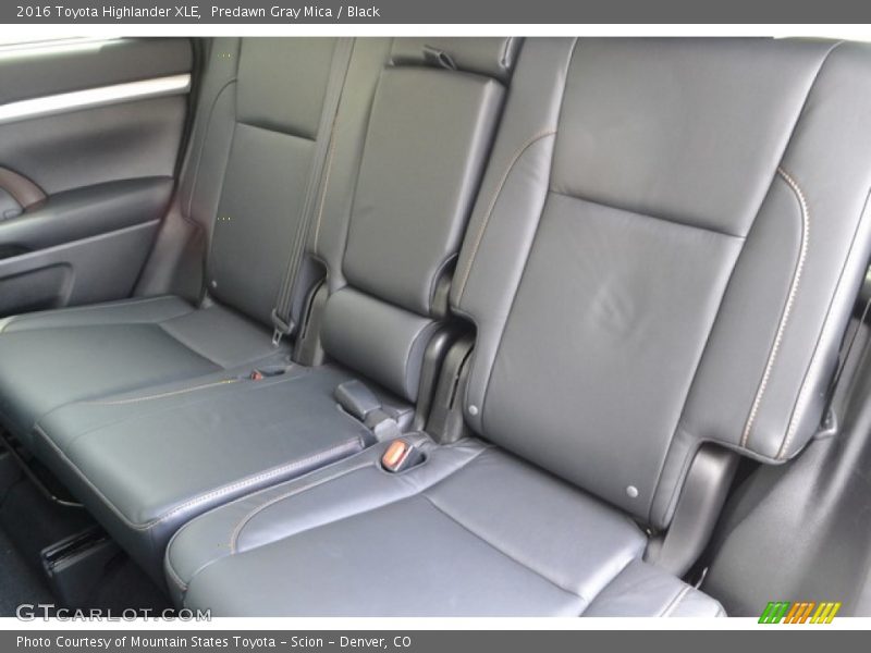 Predawn Gray Mica / Black 2016 Toyota Highlander XLE