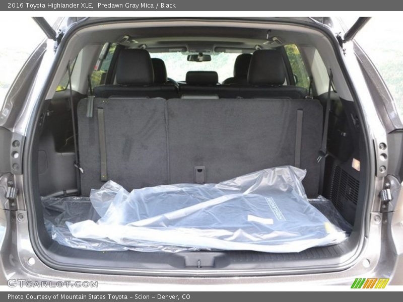 Predawn Gray Mica / Black 2016 Toyota Highlander XLE