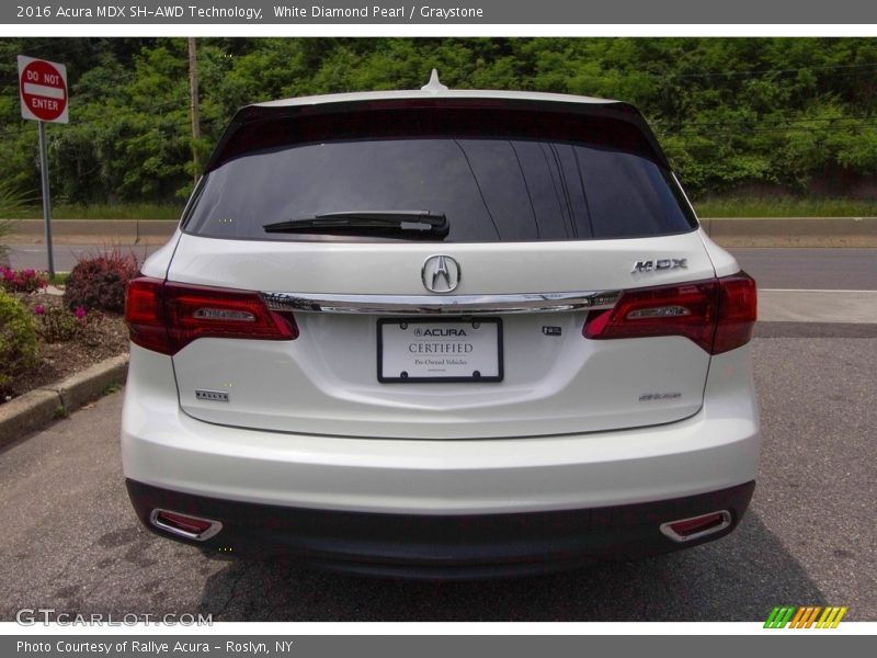 White Diamond Pearl / Graystone 2016 Acura MDX SH-AWD Technology