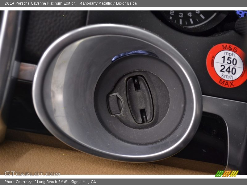 Mahogany Metallic / Luxor Beige 2014 Porsche Cayenne Platinum Edition