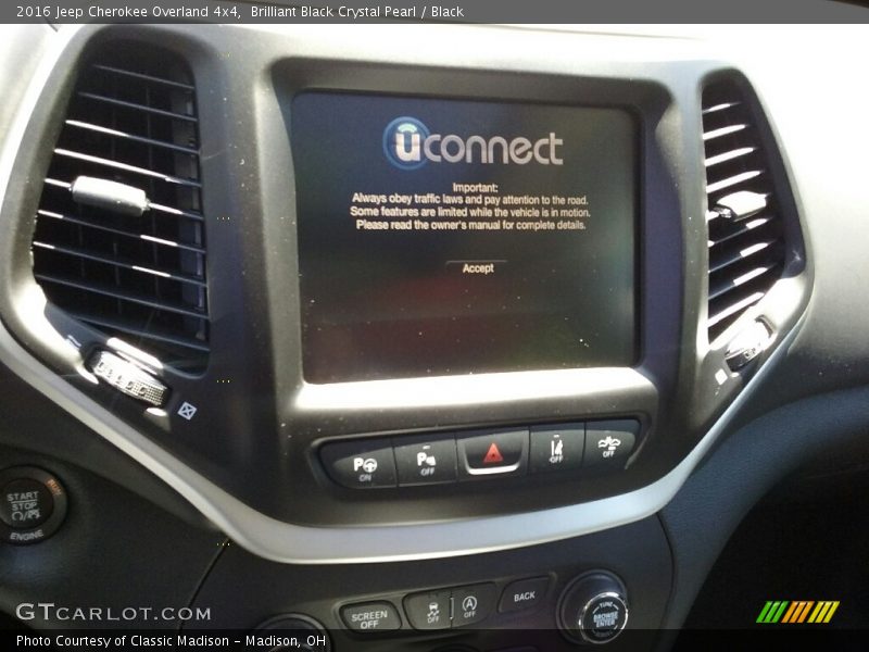 Brilliant Black Crystal Pearl / Black 2016 Jeep Cherokee Overland 4x4