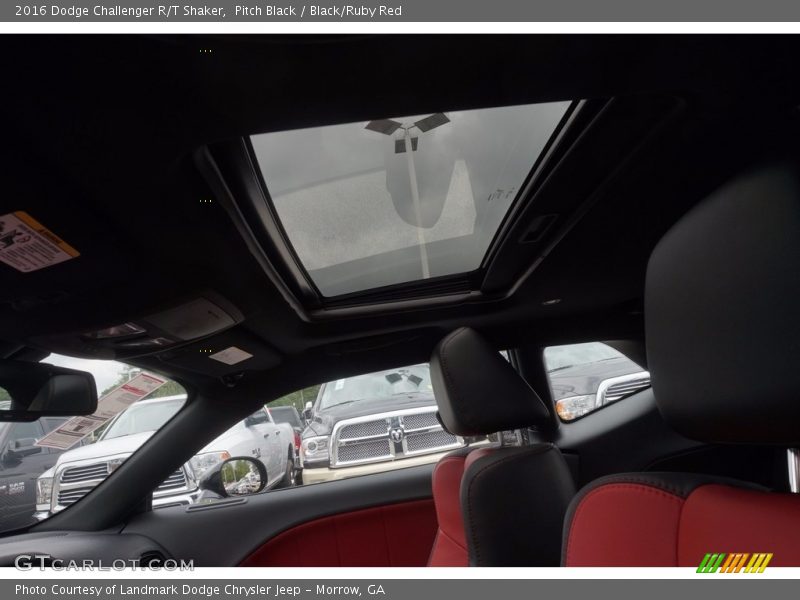 Pitch Black / Black/Ruby Red 2016 Dodge Challenger R/T Shaker