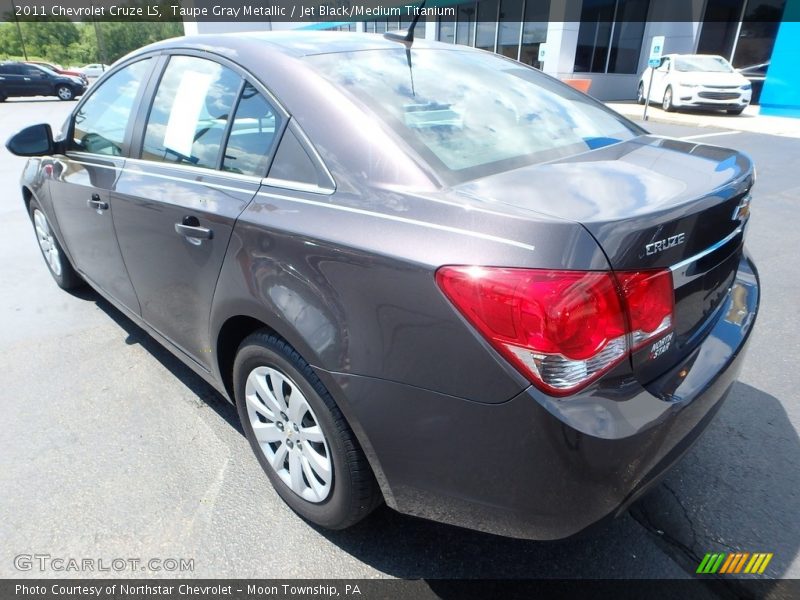 Taupe Gray Metallic / Jet Black/Medium Titanium 2011 Chevrolet Cruze LS