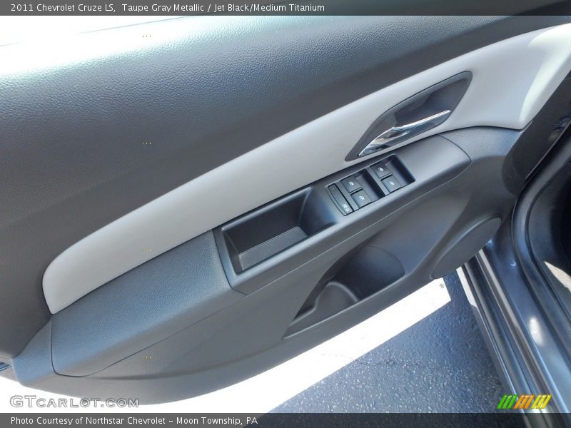 Taupe Gray Metallic / Jet Black/Medium Titanium 2011 Chevrolet Cruze LS