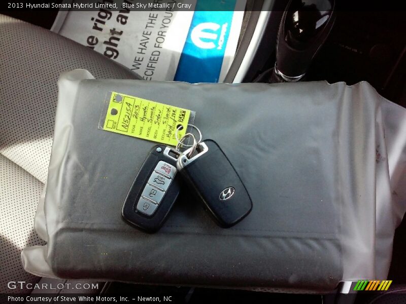 Blue Sky Metallic / Gray 2013 Hyundai Sonata Hybrid Limited