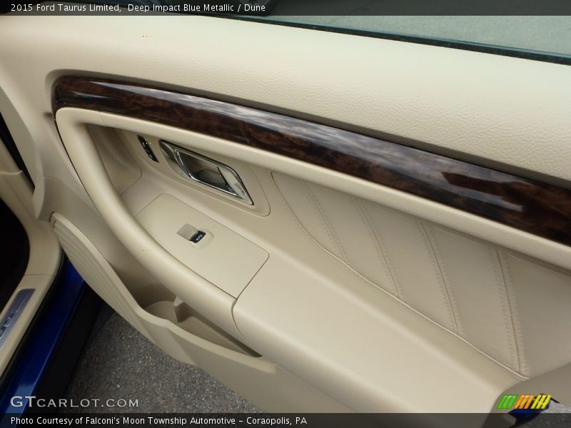 Deep Impact Blue Metallic / Dune 2015 Ford Taurus Limited