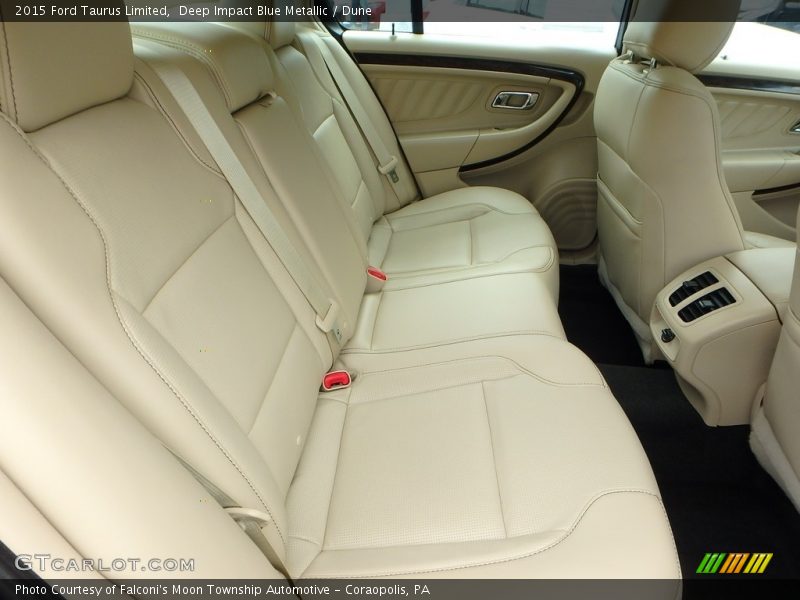 Deep Impact Blue Metallic / Dune 2015 Ford Taurus Limited