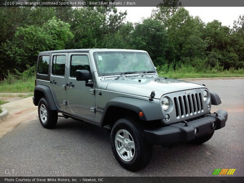 Front 3/4 View of 2016 Wrangler Unlimited Sport 4x4 RHD