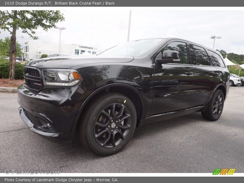 Front 3/4 View of 2016 Durango R/T