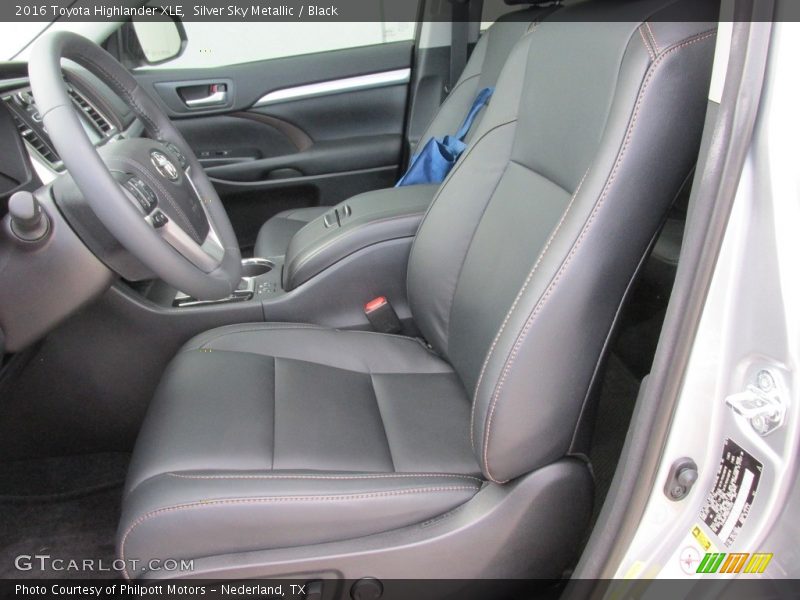 Silver Sky Metallic / Black 2016 Toyota Highlander XLE