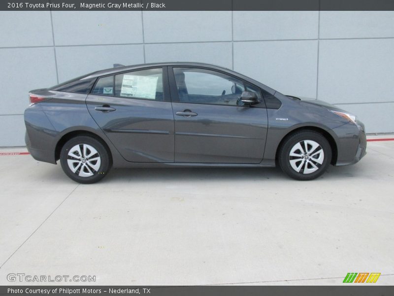 Magnetic Gray Metallic / Black 2016 Toyota Prius Four