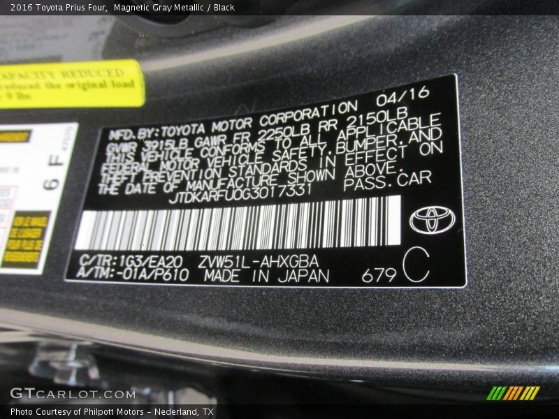 Magnetic Gray Metallic / Black 2016 Toyota Prius Four