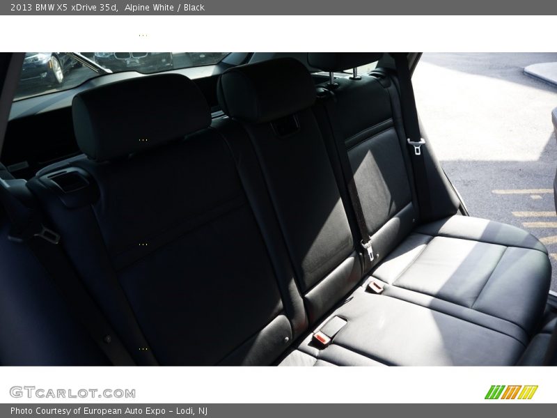 Alpine White / Black 2013 BMW X5 xDrive 35d