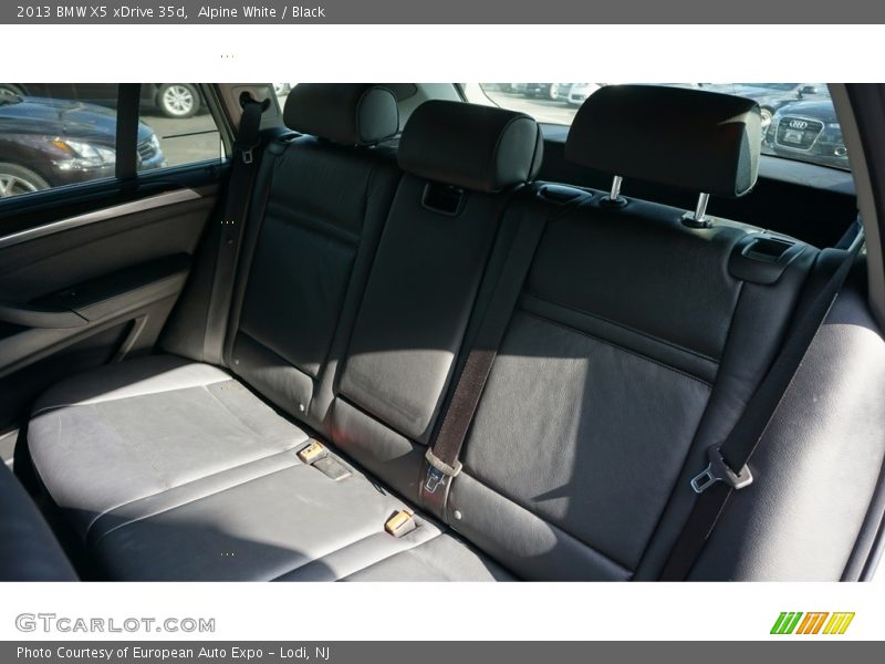 Alpine White / Black 2013 BMW X5 xDrive 35d