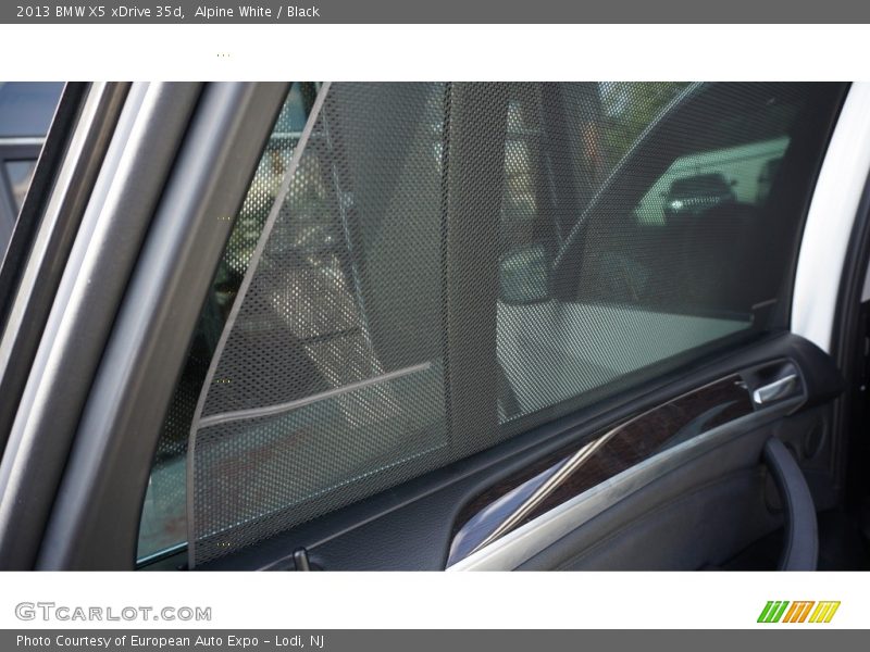 Alpine White / Black 2013 BMW X5 xDrive 35d