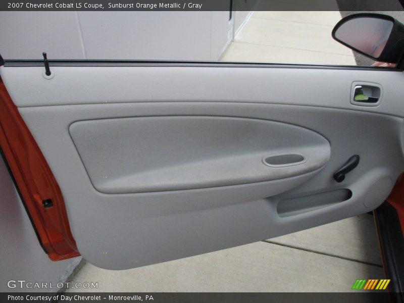 Sunburst Orange Metallic / Gray 2007 Chevrolet Cobalt LS Coupe