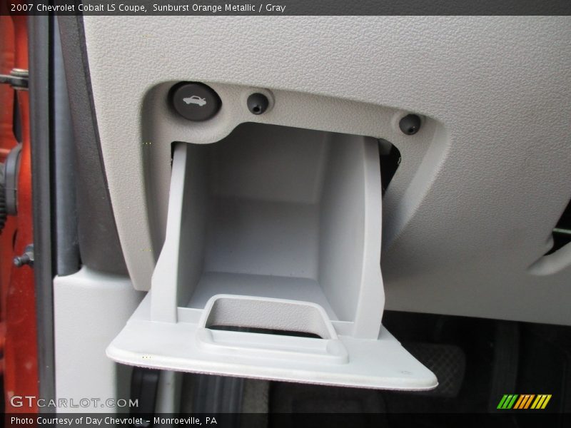 Sunburst Orange Metallic / Gray 2007 Chevrolet Cobalt LS Coupe
